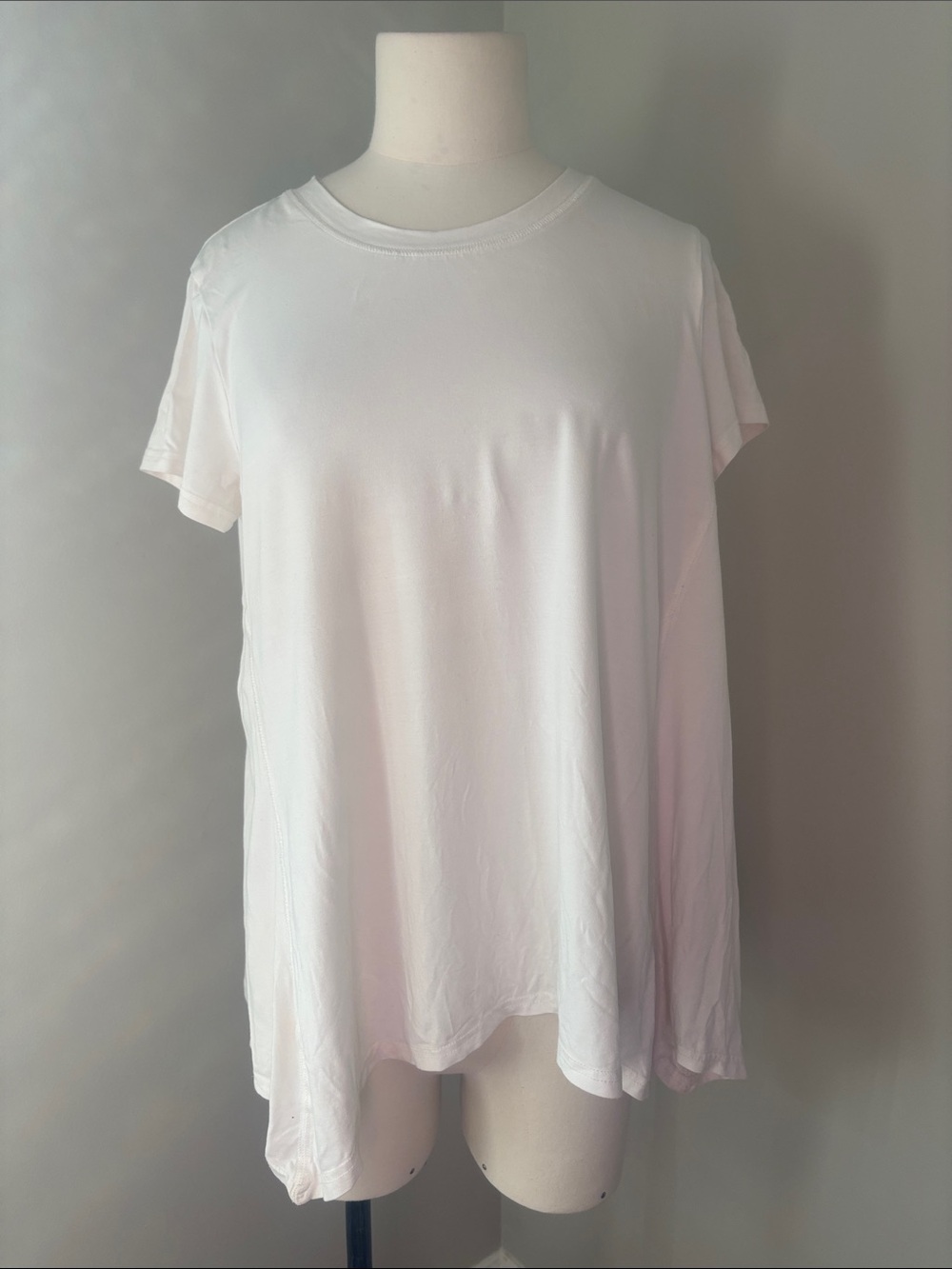 Orange Fashion Village White Short-Sleeve A-Line Tee Sz SM